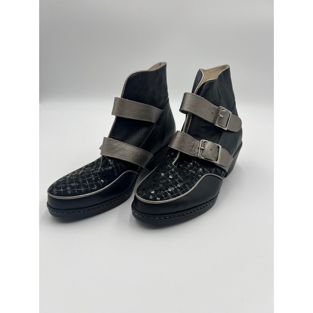 Bella Comodita Black Leather Double Buckle Ankle Boots Metallic Trim Size 38